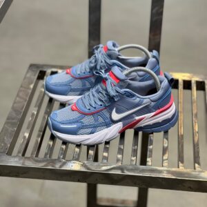 نایک v2k