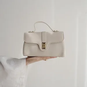 کیف دخترانه دلنیا