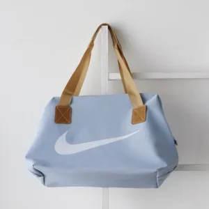 مامی بگ Blue در نمای نزدیک