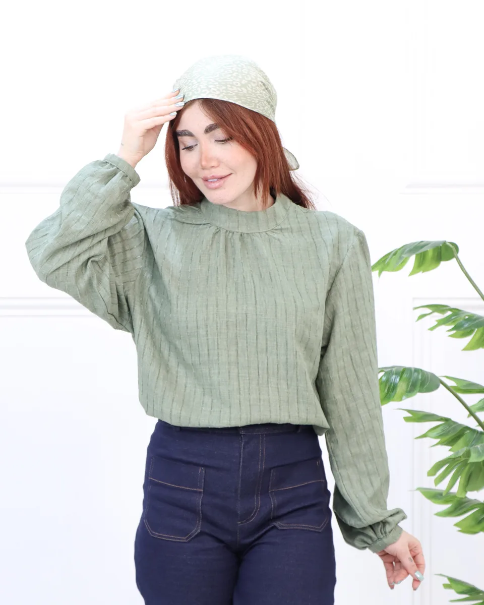 شومیز زنانه ژاله 1752 رنگ کرم روشن