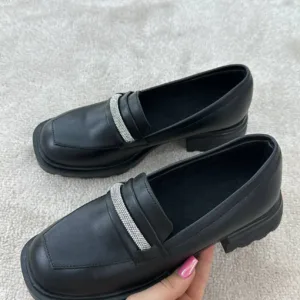 لوفر وسط نگینی